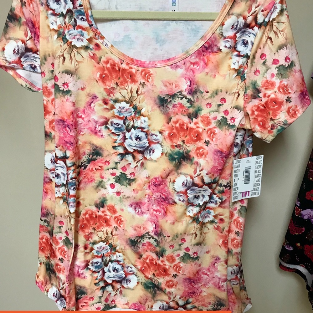 Lularoe Classic t